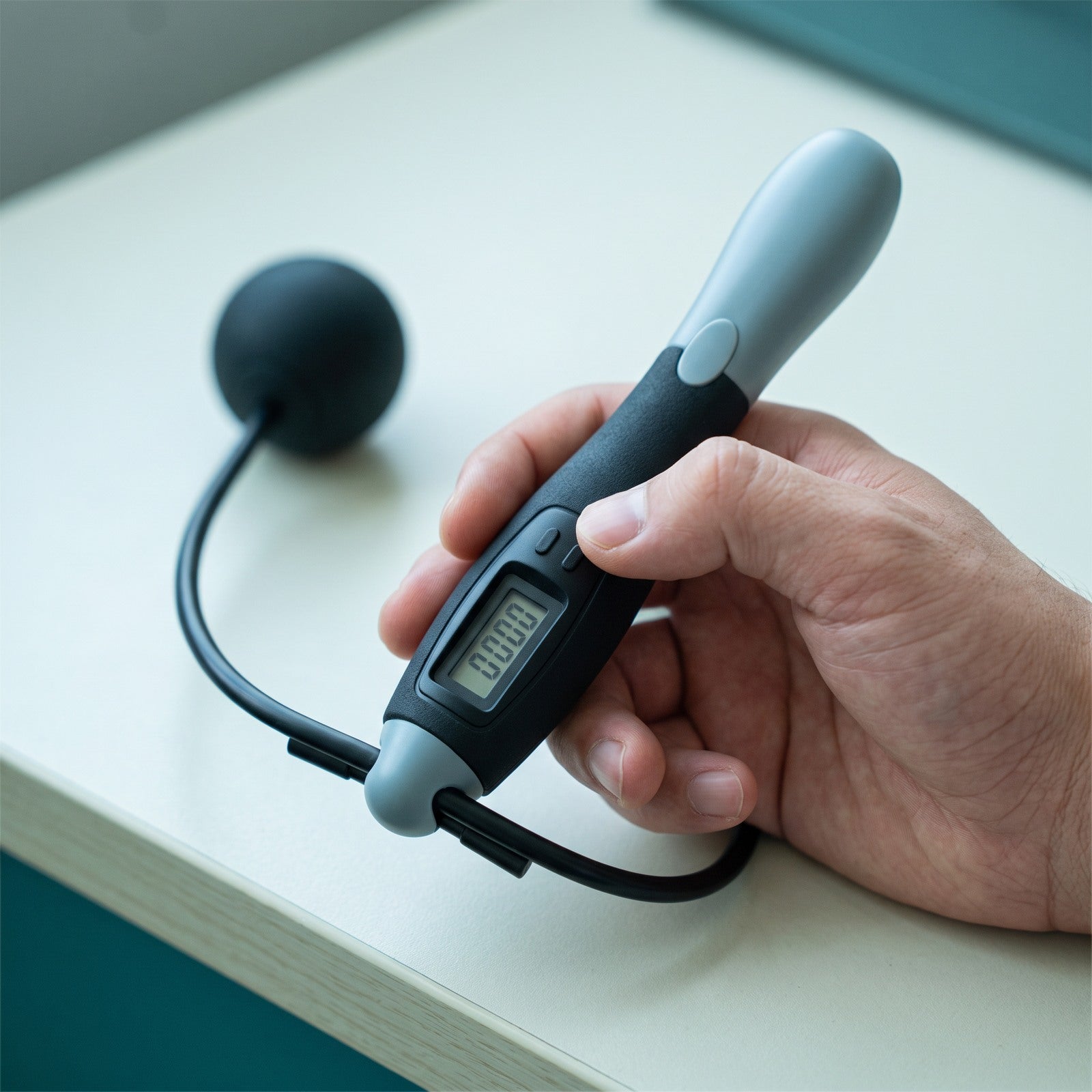 LCD handle held in a hand
